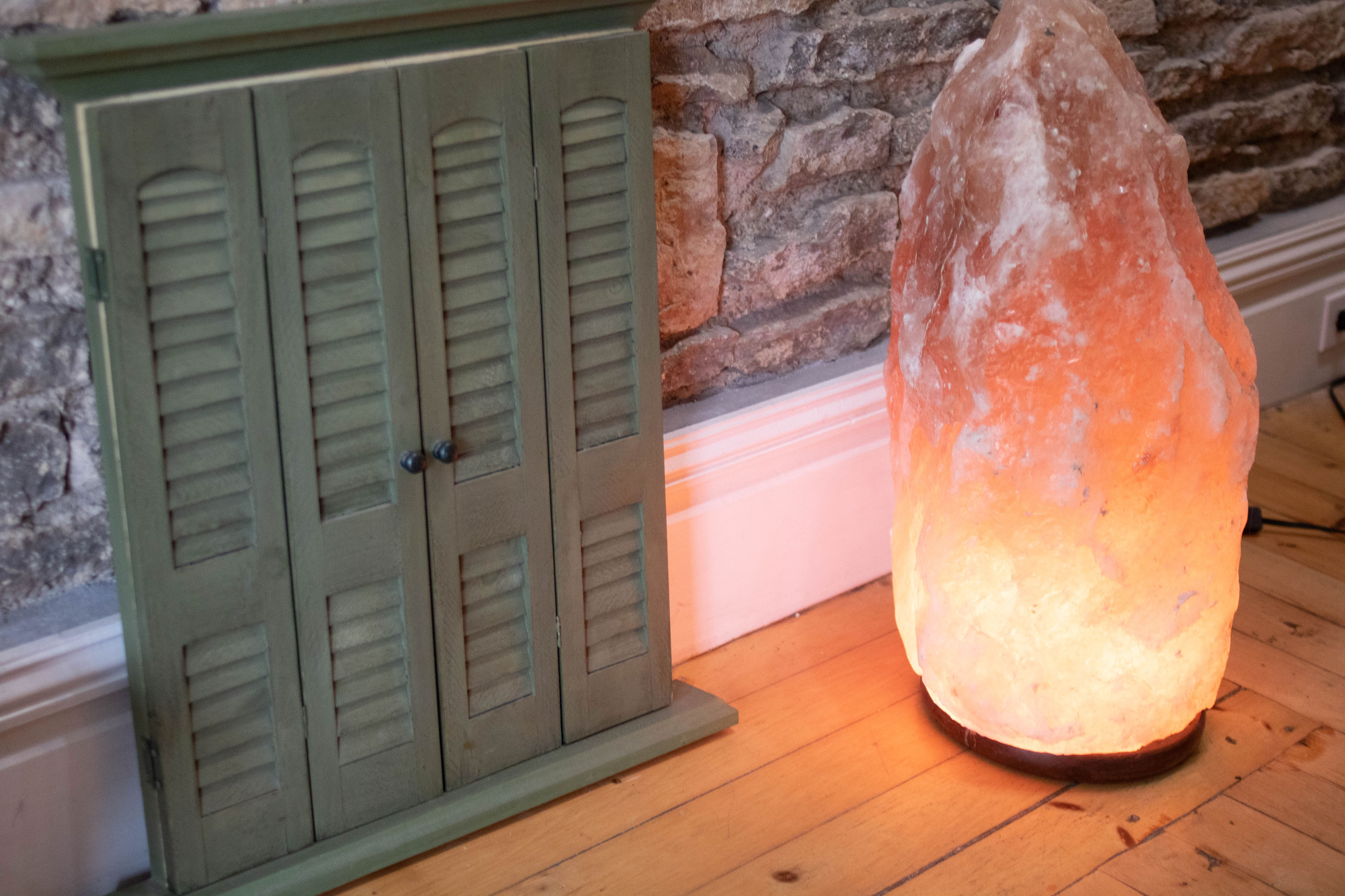 Salt lamp and stone wall treatment room